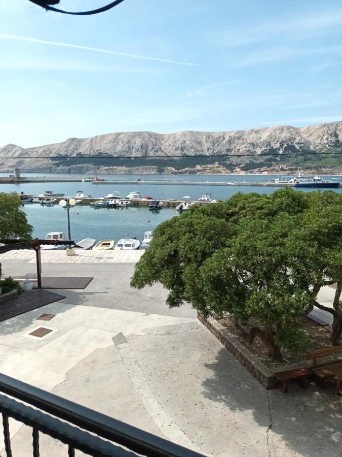 Apartments Dorcic Baška Eksteriør bilde
