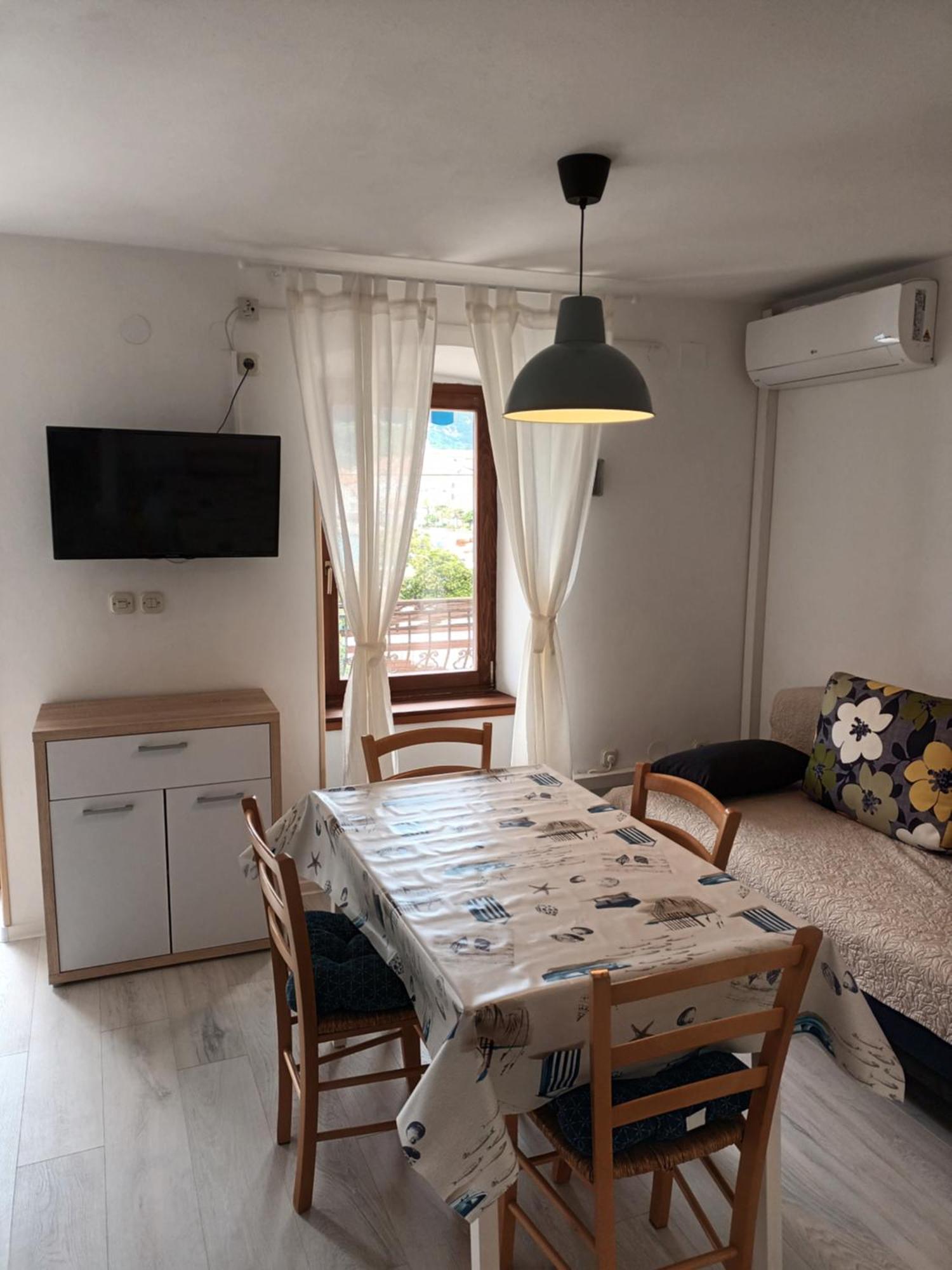 Apartments Dorcic Baška Eksteriør bilde
