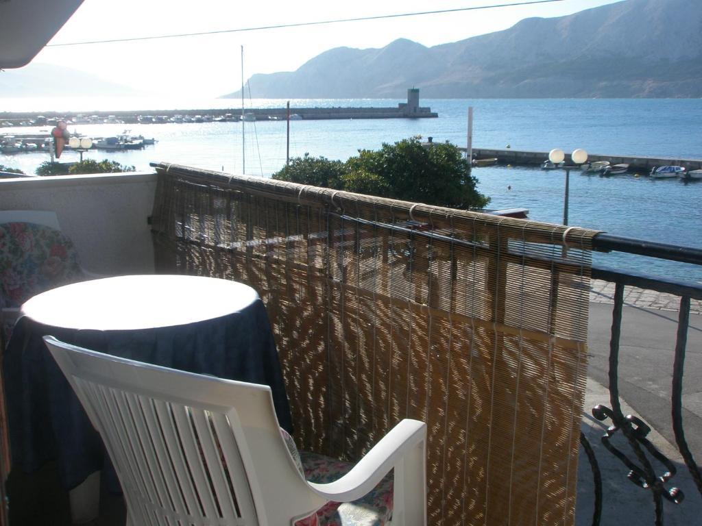 Apartments Dorcic Baška Eksteriør bilde