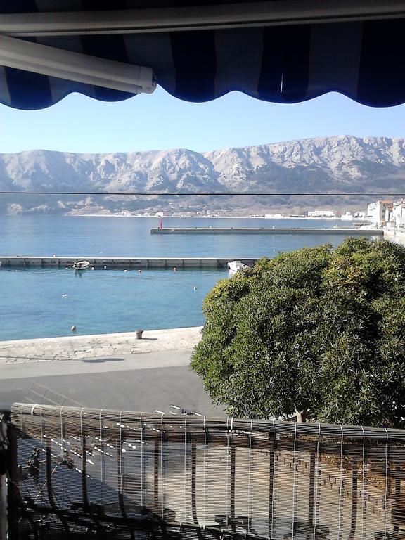 Apartments Dorcic Baška Eksteriør bilde